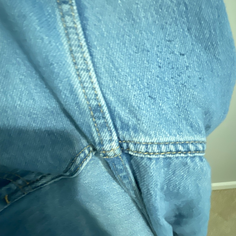 Light Wash Mid-Rise Baggy Wide-Leg Jeans - Blue - Picture 3 of 3